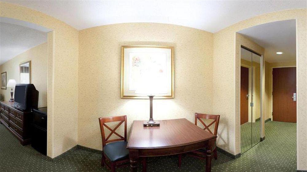 Holiday Inn Express & Suites Williamsburg By Ihg Eksteriør bilde