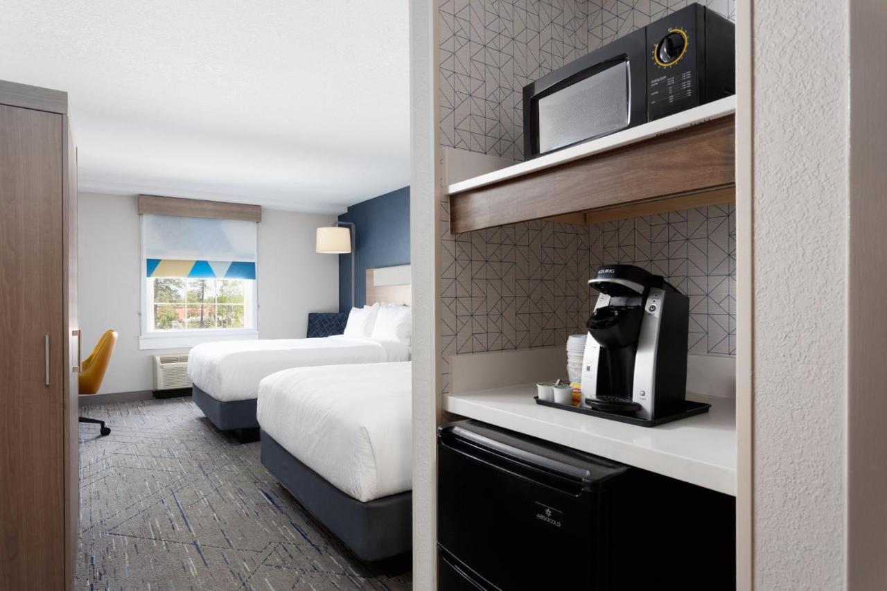 Holiday Inn Express & Suites Williamsburg By Ihg Eksteriør bilde