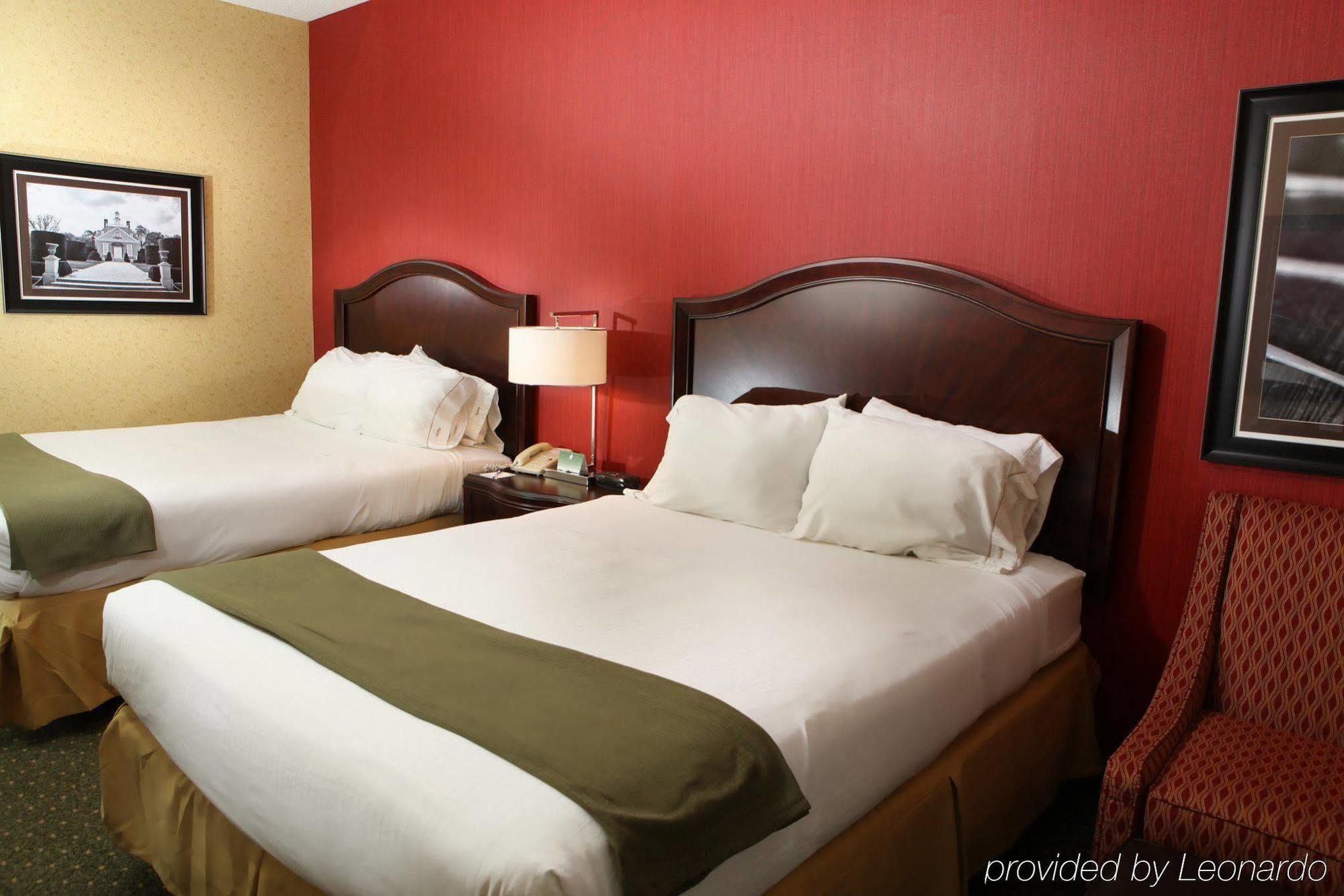 Holiday Inn Express & Suites Williamsburg By Ihg Eksteriør bilde
